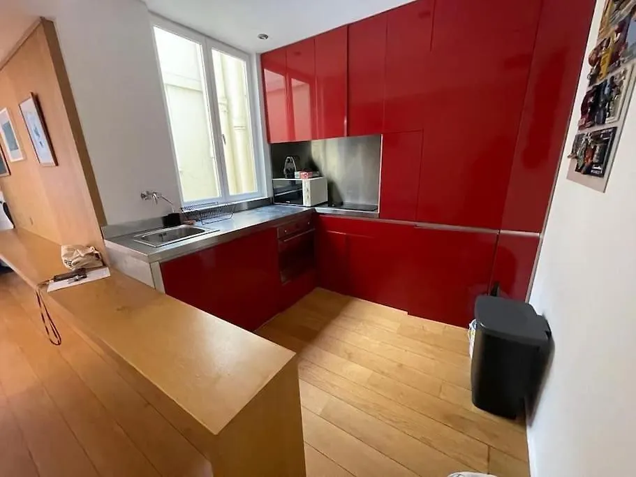 Floor Prime Location Elevator Close To Louvre Apartment *